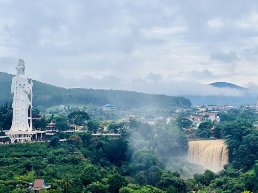 toan canh thi truong mua ban dat lam dong 2024  co hoi va thach thuc